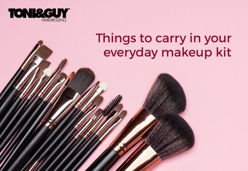 Things to Carry in Your Everyday Makeup Kit